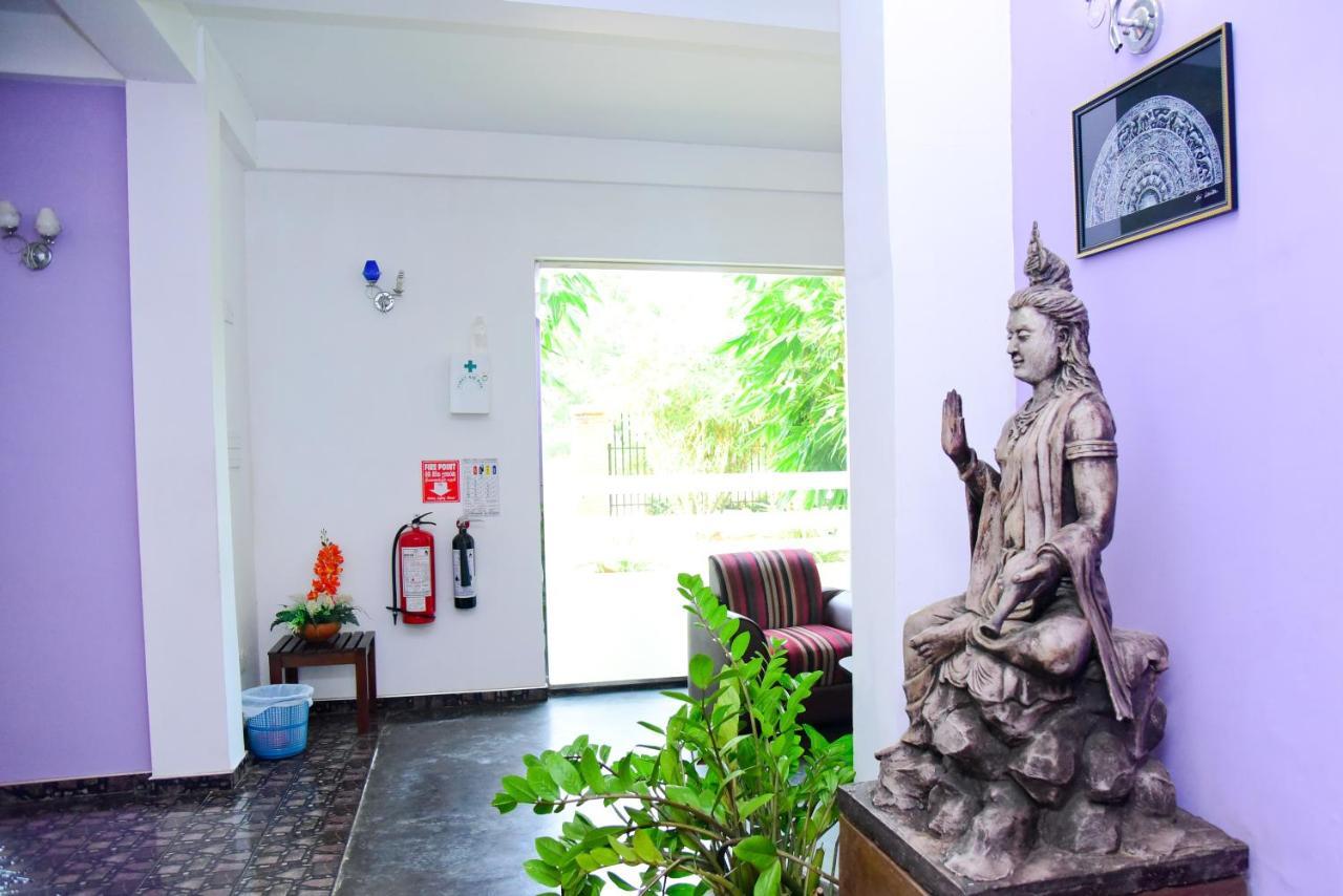 Hotel Moonstone Anuradhapura Exterior foto
