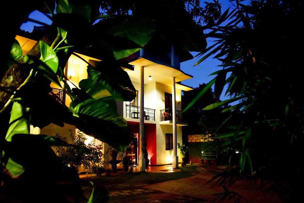 Hotel Moonstone Anuradhapura Exterior foto