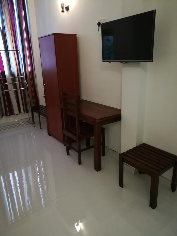 Hotel Moonstone Anuradhapura Exterior foto